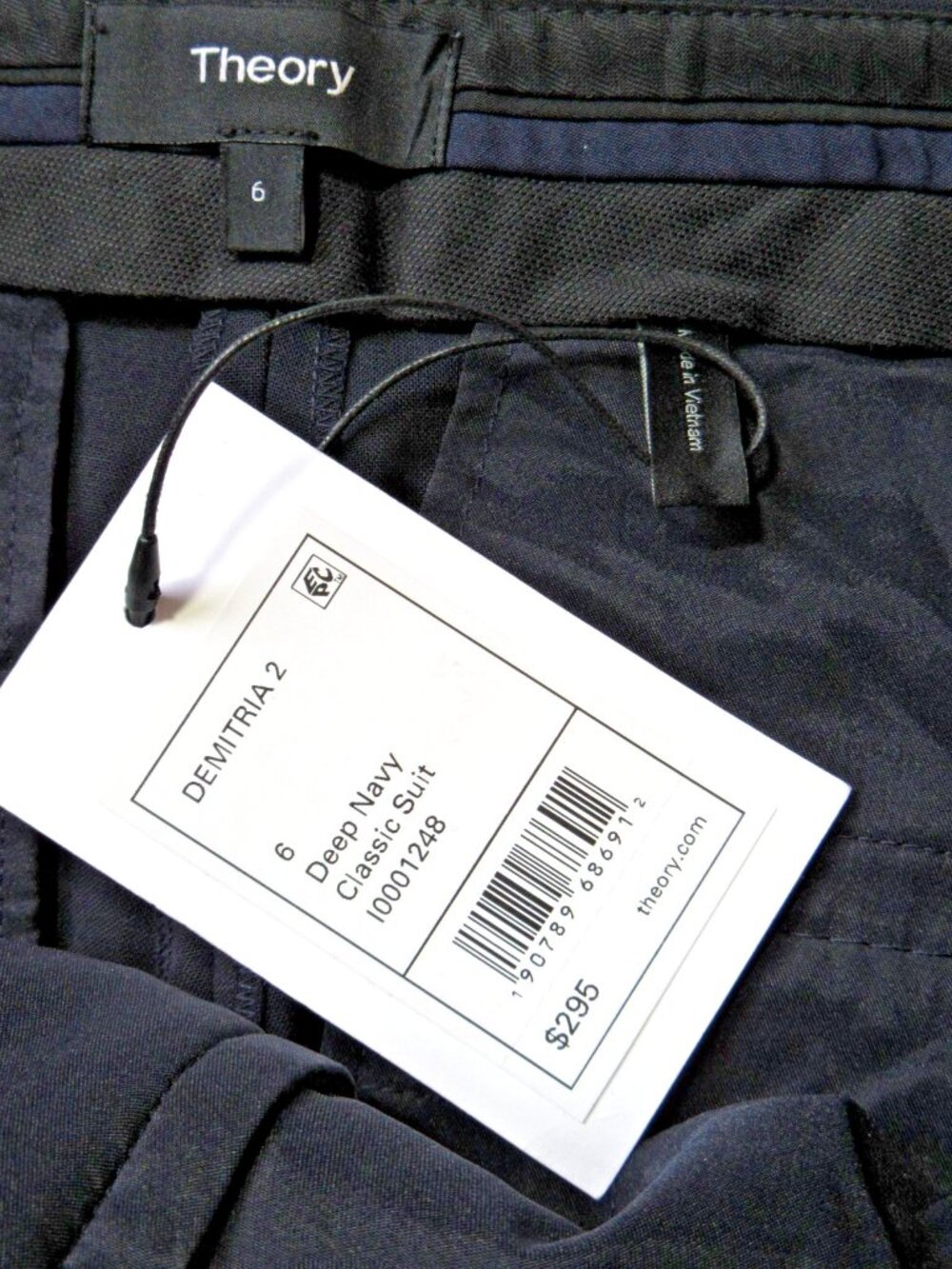 NWT THEORY Demitria in Deep Navy Classic Suit Wool Trouser Pants 6 x 35 - Picture 6 of 8